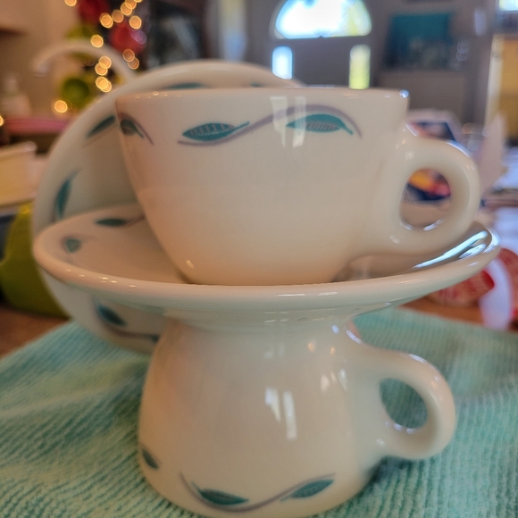 Vintage Homer Laughlin Best China Cups & Saucers (2 sets) ~ Retro! - Picture 2 of 16